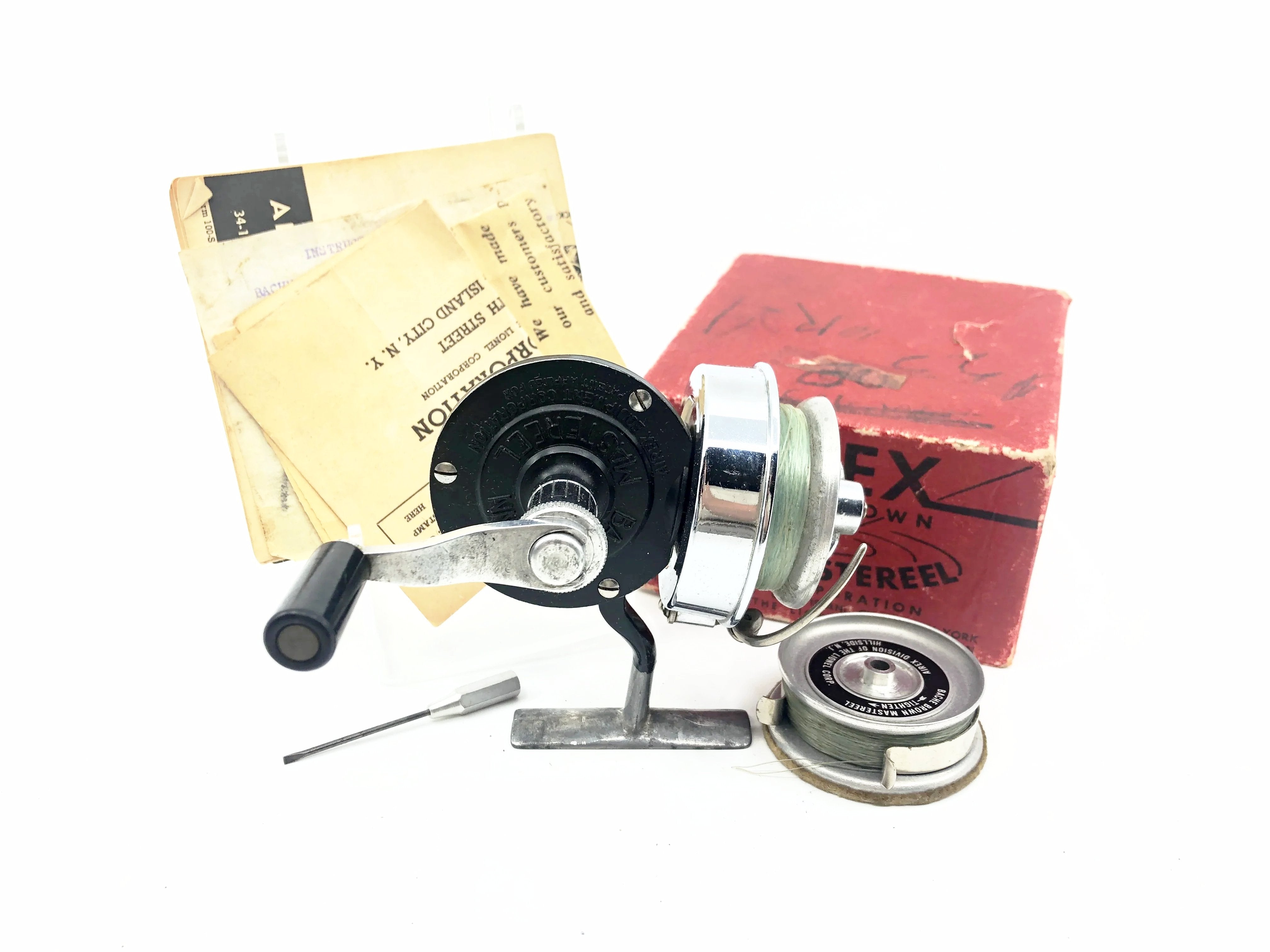 リール AIREX BACHE BROWN SPINSTER Bache Brown Spinster Model 5 Spinning Reel Service Video - YouTube