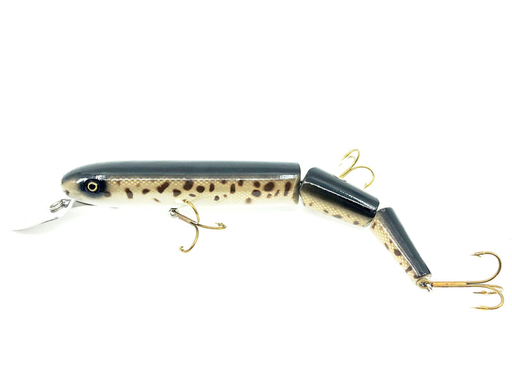 Chautauqua Warpath 12" Musky Lure, Spotted Sucker Color