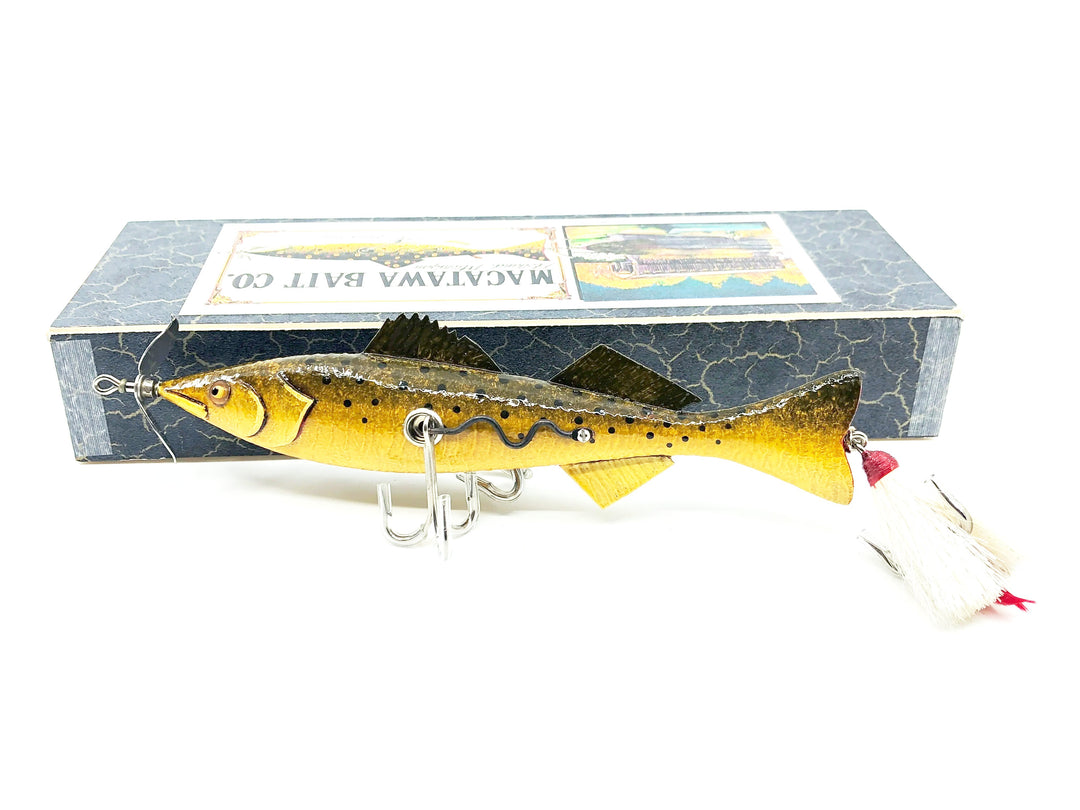 Macatawa Bait Co. Walleye 7" Lure w/Box