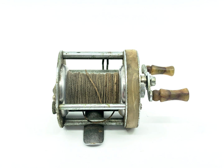 Vintage Shakespeare Triumph 1958 Model Levelwind Reel w/Box & Paperwork