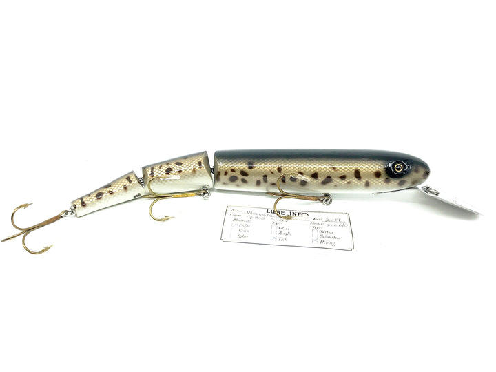 Chautauqua Warpath 12" Musky Lure, Spotted Sucker Color