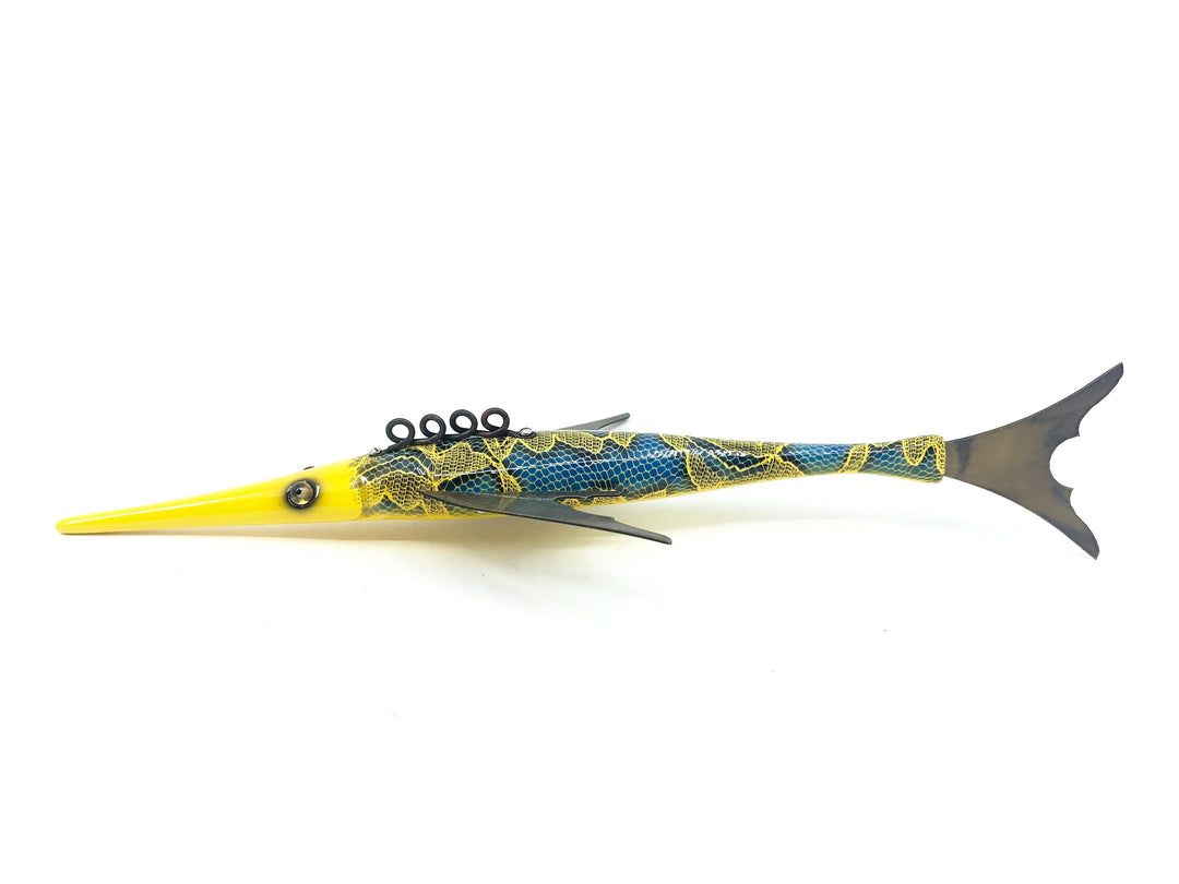 Macatawa Bait Co. Yellow/Black/Blue Scale Gar Decoy w/Box