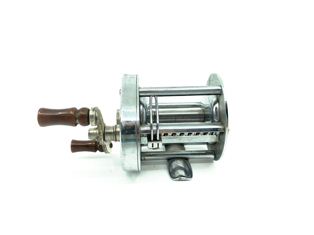 Vintage Shakespeare Direct Drive No.1950 Model Levelwind Reel