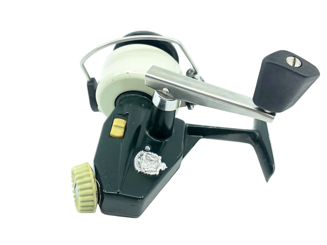 Abu Zebco Cardinal 4 Spinning Reel w/Paperwork- Refurbished