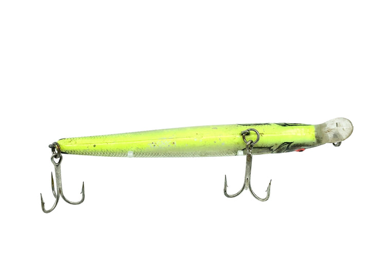 Bomber Magnum Long a 17A, XSICH Silver Flash/Chartreuse Back & Belly Color