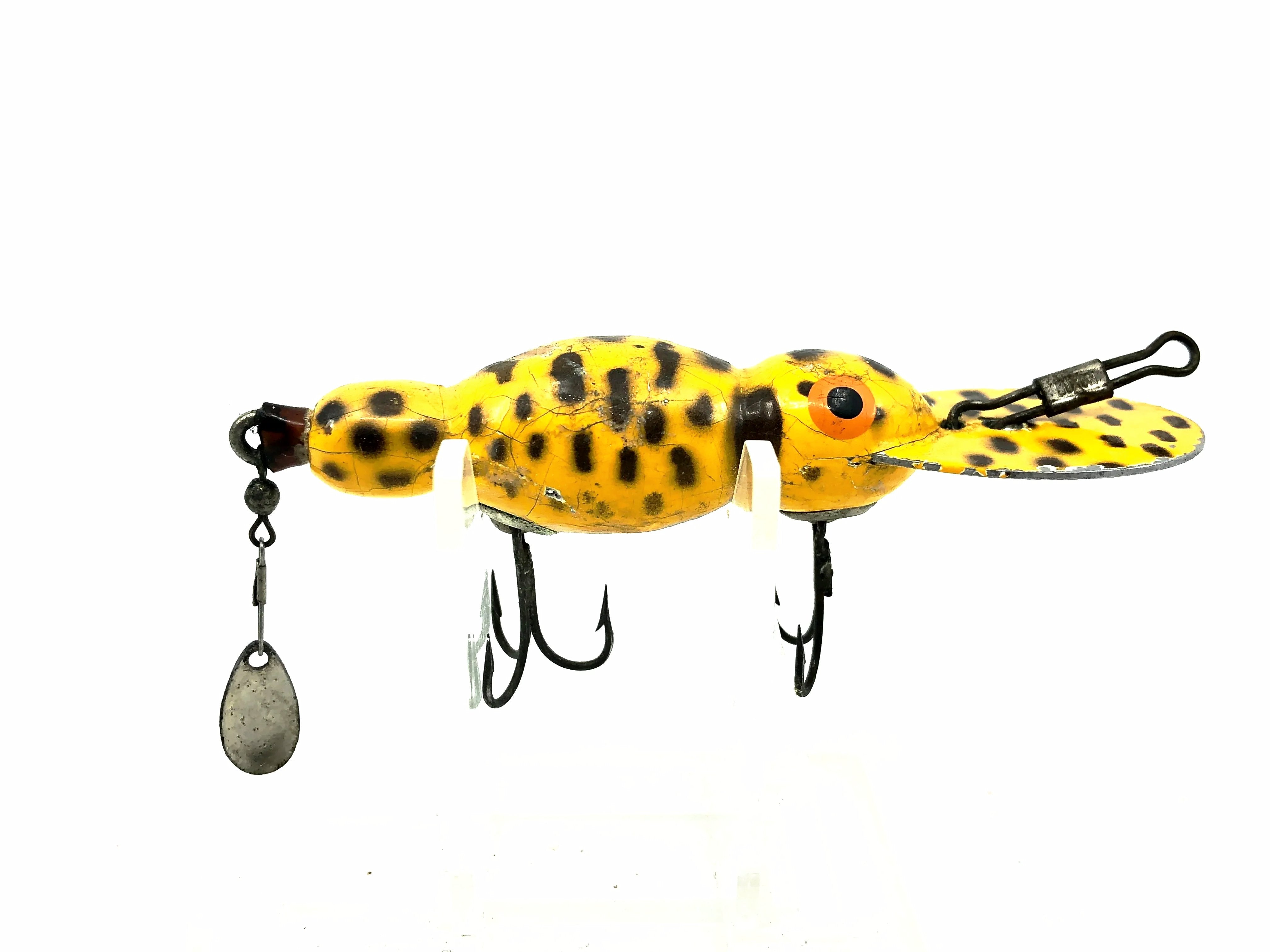 bomber waterdog fishing lure 1600 Series, #58 Smoke Color w/Box Equipped with treble hooks to improve hookup rates during strikes If you were to fish