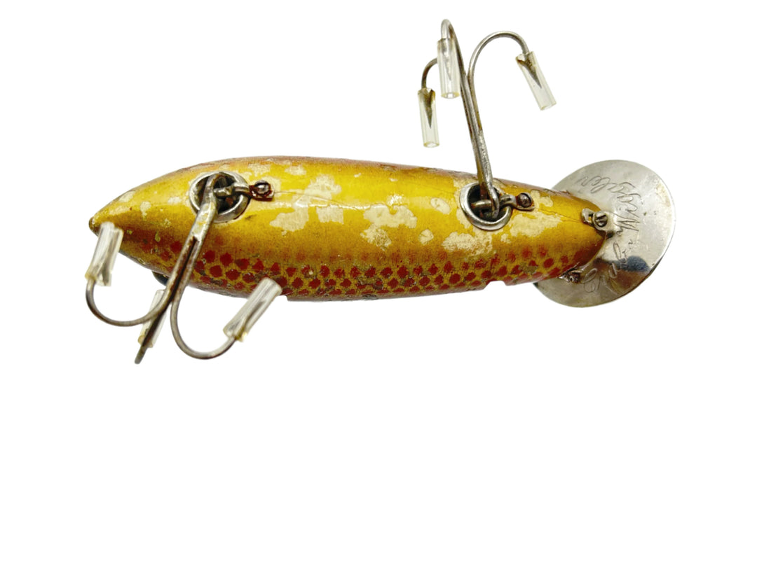 Heddon 1800 Crab Wiggler in Red Scale Color