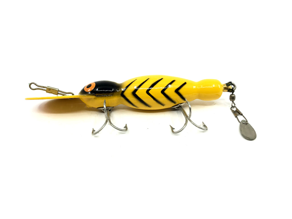 Bomber Water Dog Yellow Black Ribs Color Wooden Lure