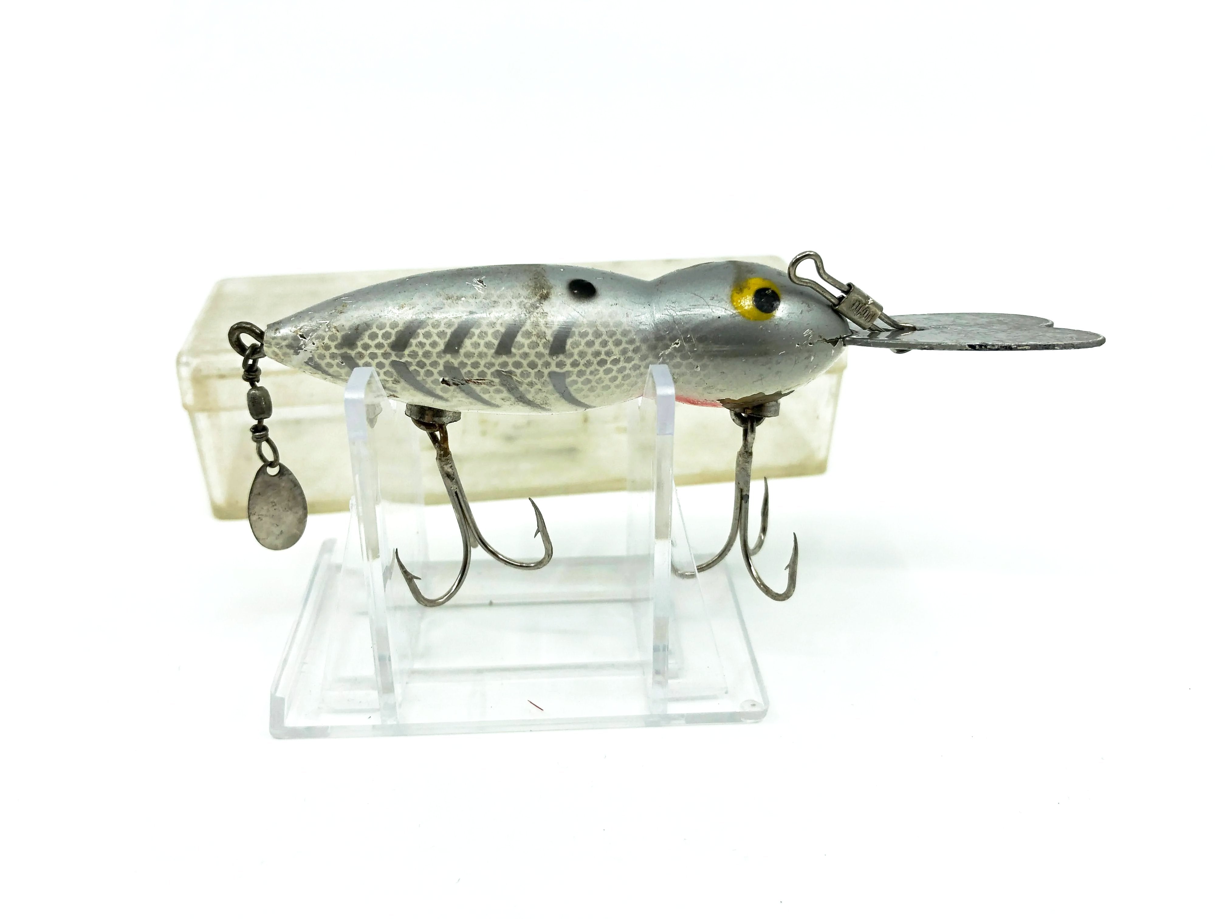 Whopper Stopper Hellbender Silver Shore Scale Color with Box – My Bait  Shop, LLC