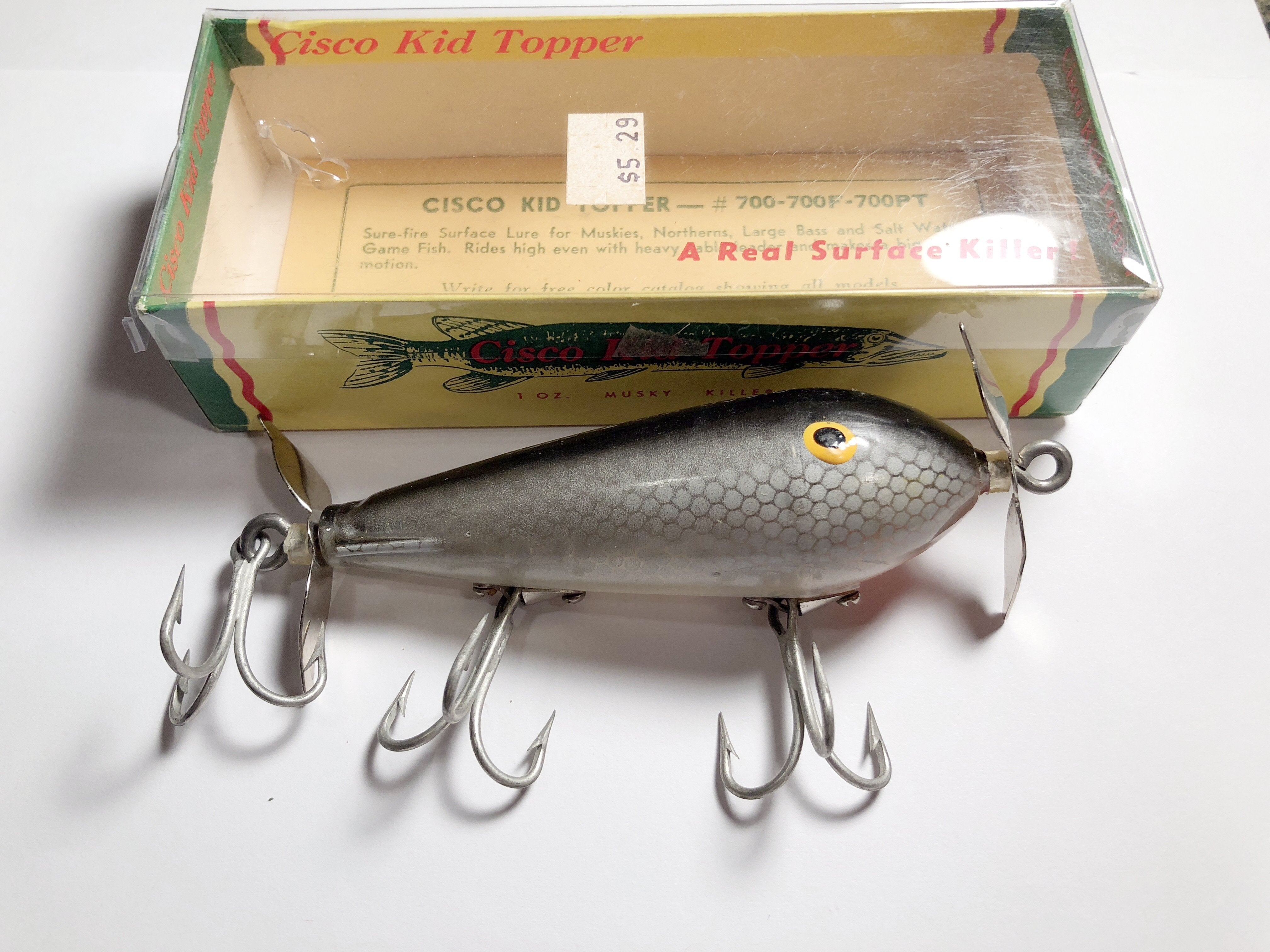 cisco kid topper fishing lure Suick The Topper features stainless blades on the nose and tail and a torpedo profile to create a lifelike wake on the water Cisco Kid Topper 1 oz.
