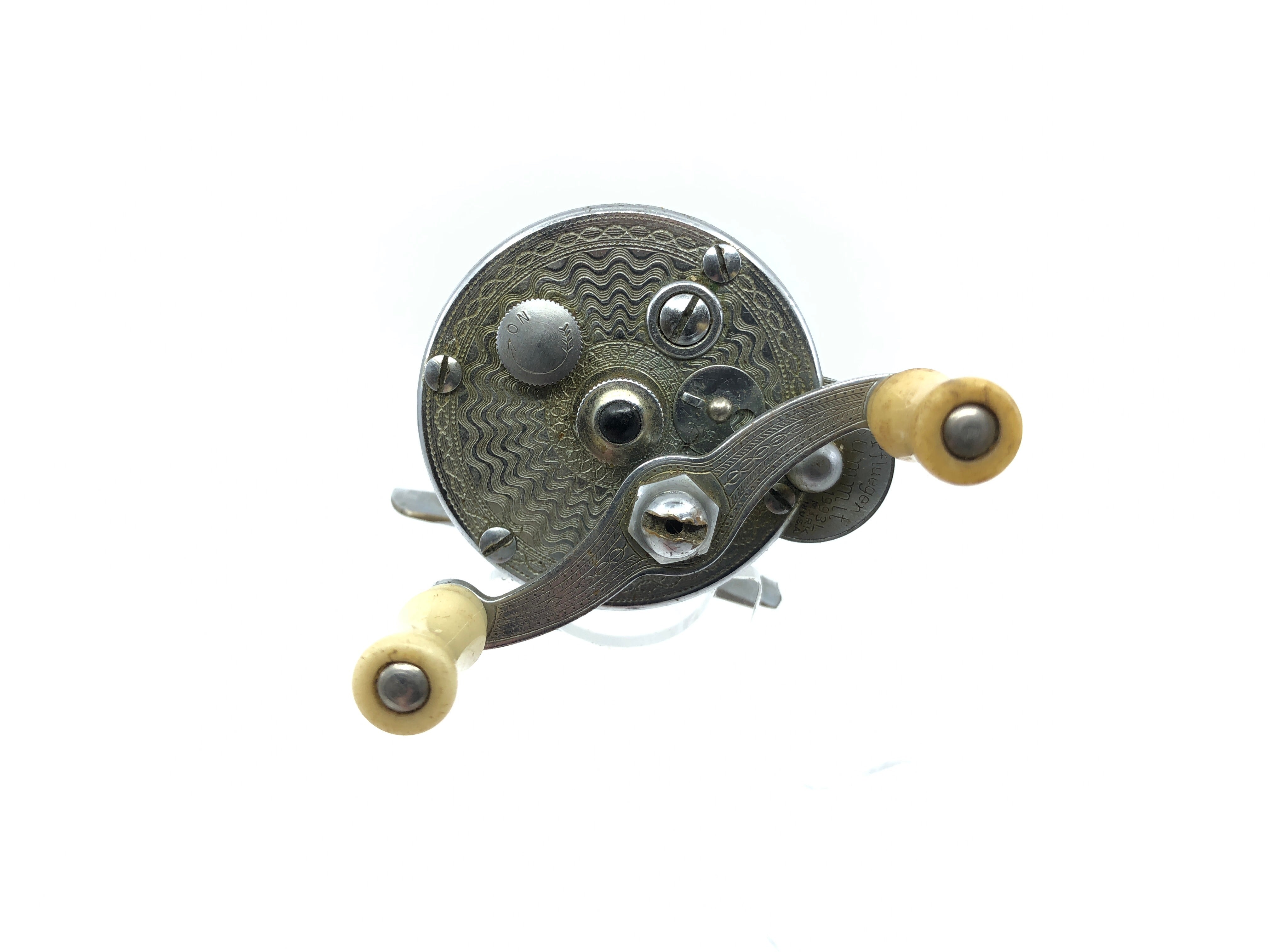 Pflueger Summit 1993L Engraved Vintage Reel โ My Bait Shop, LLC