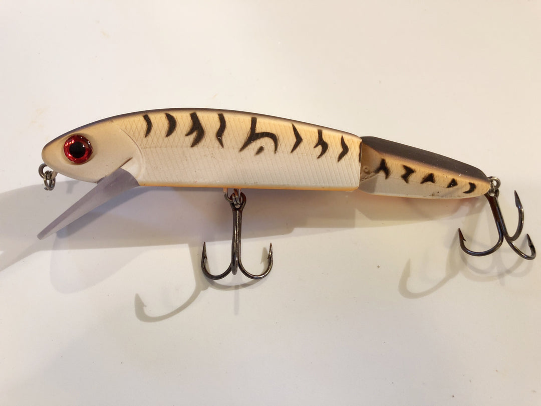 Storm Flatstick Jointed 16 Orange Musky Color 6 1/4"