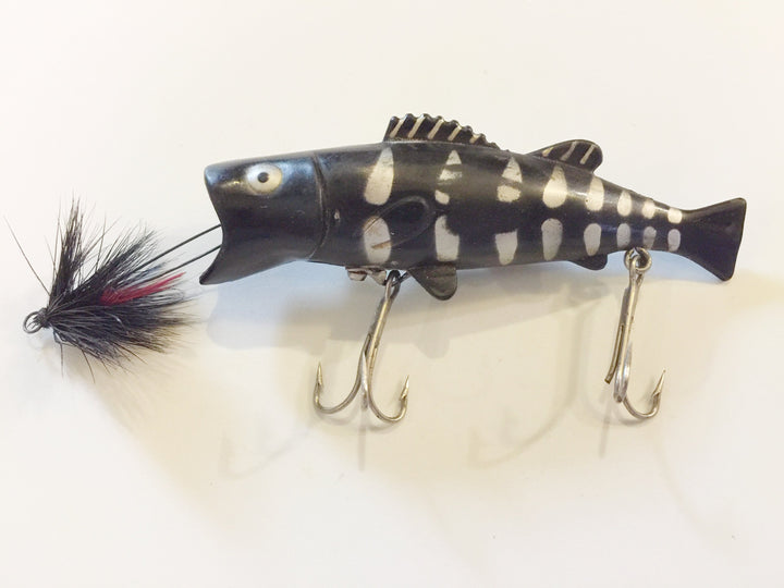 Vintage Buckeye Bug-N-Bass Lure Black Silver Ribs Raised Eye