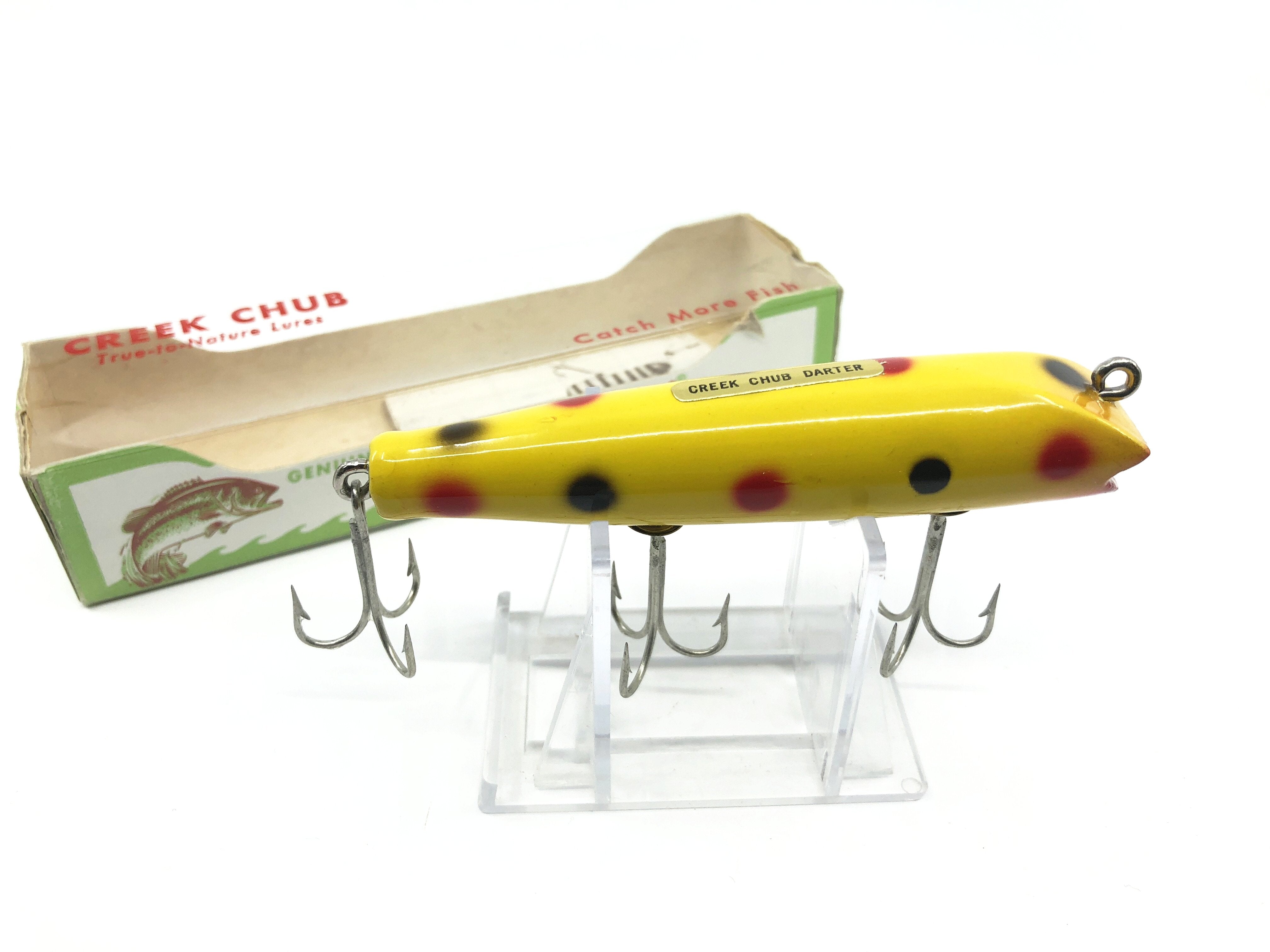 This vintage yellow spotted Spinning Darter #2014S is a collectible