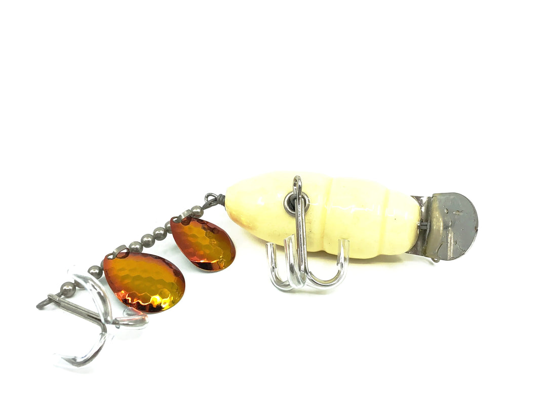 Musky Dan (XXX Lures) Husky Beetle, White Color