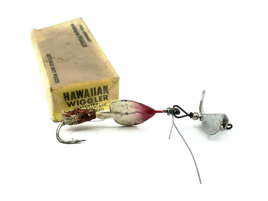 Arbogast Sputter Fuss #2 1/2oz, White/Red Eyes Color w/Box