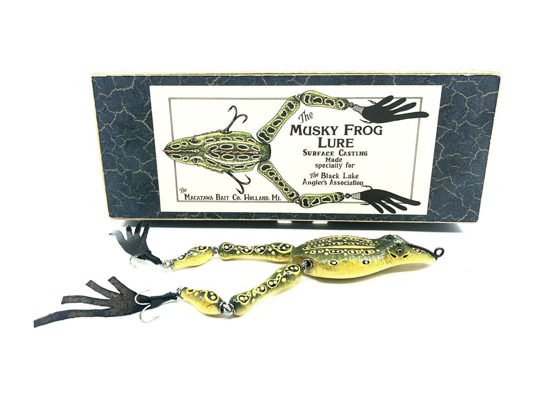 Macatawa Bait Co. Musky Frog 7" Lure w/Box