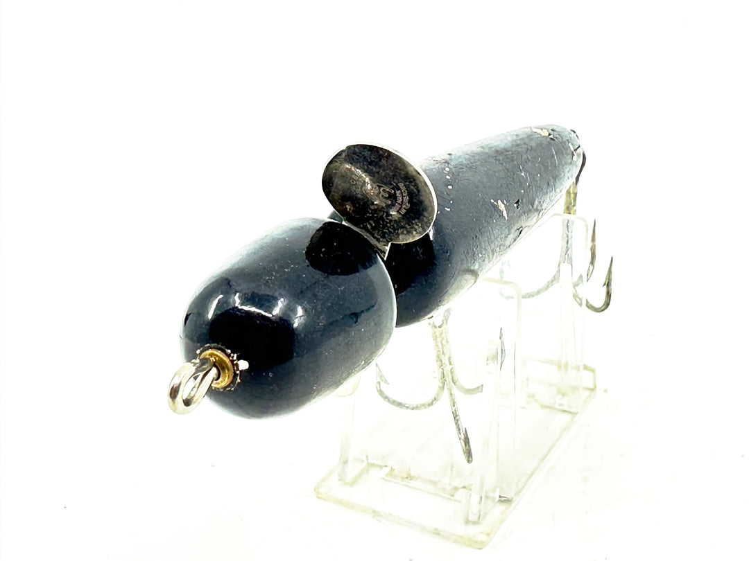 Pflueger Globe 3750, Black Color