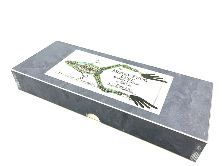 Macatawa Bait Co. Musky Green Frog 9 1/2" Lure w/Box