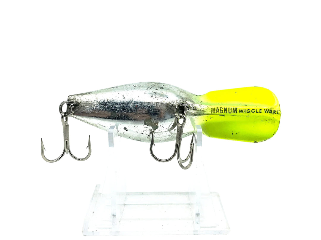 Storm Magnum Wiggle Wart AV132, Metallic Silver/Chartreuse River Color