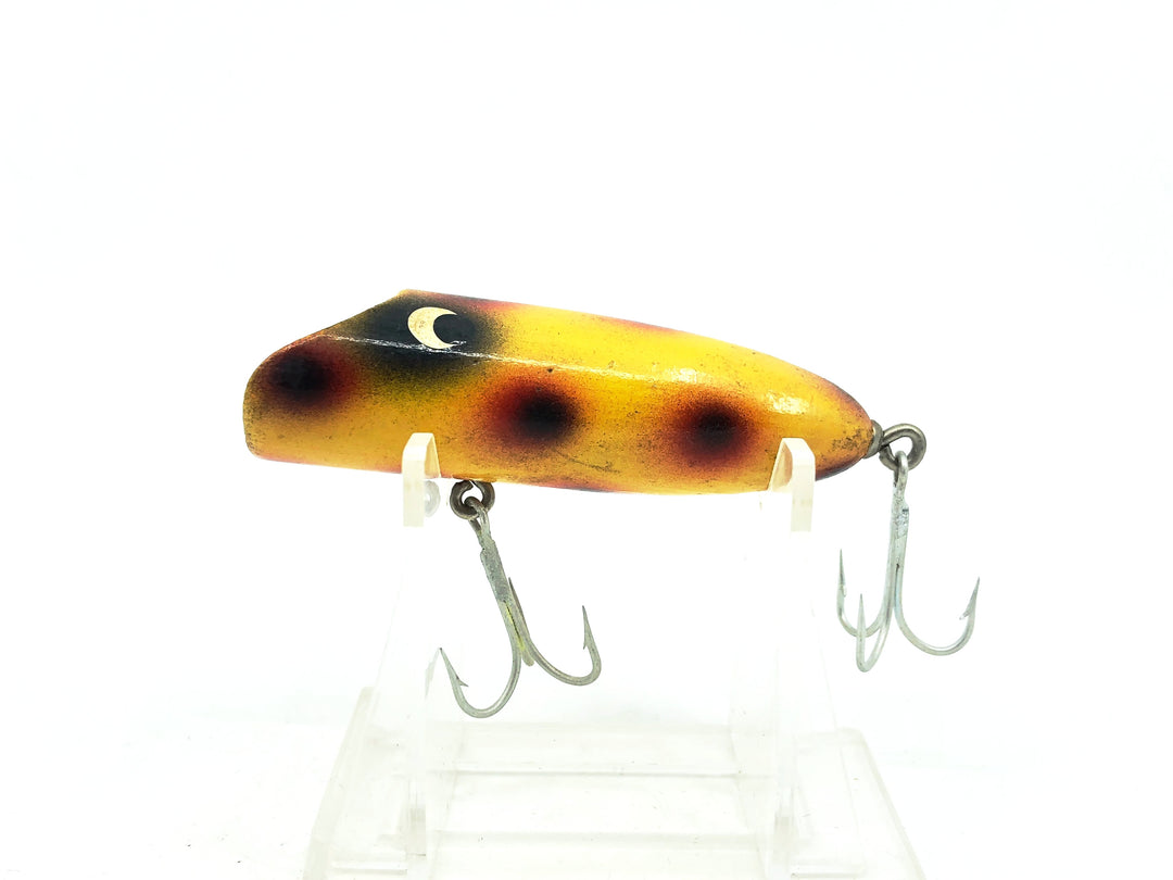 Eppinger Dardevle Osprey Bass Plug, Yellow/Red Spots Color
