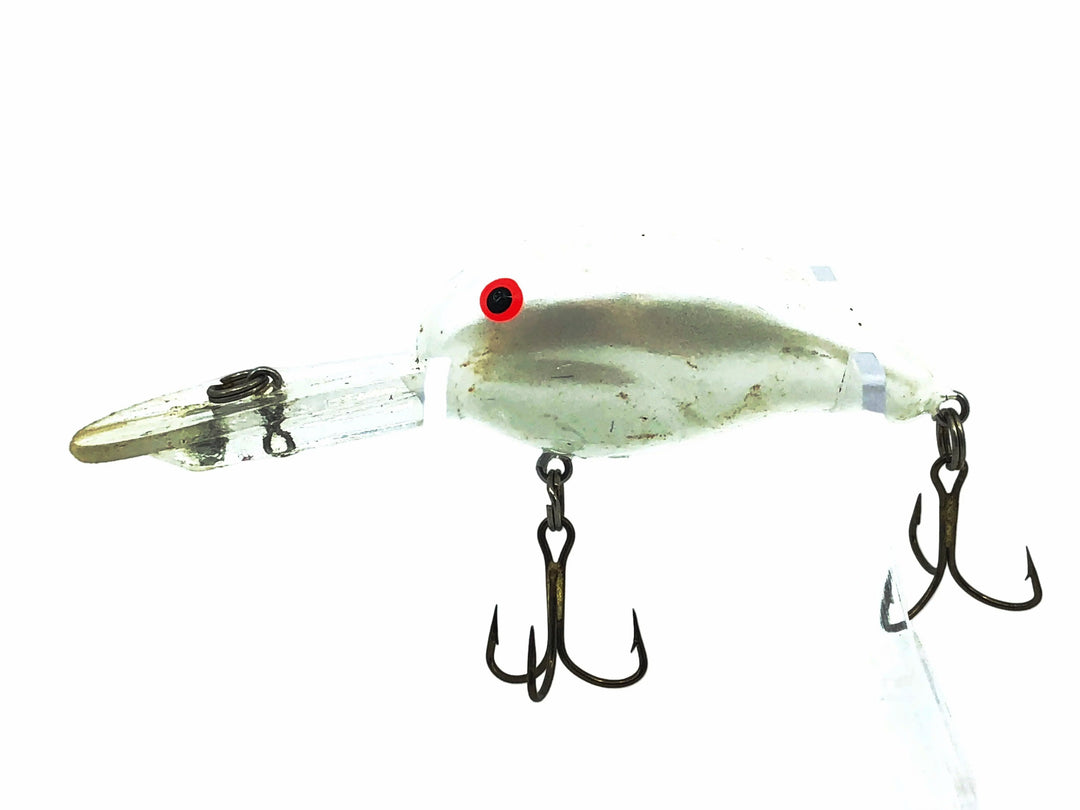 Bandit Series 300, #09 Pearl/Red Eye Color