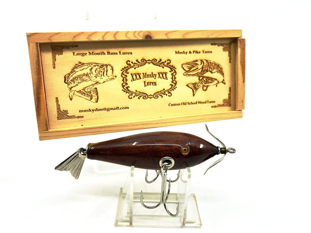 Musky Dan (XXX Lures) 3 Hook/Wiggle Fish, Cedar Finish Color with Box