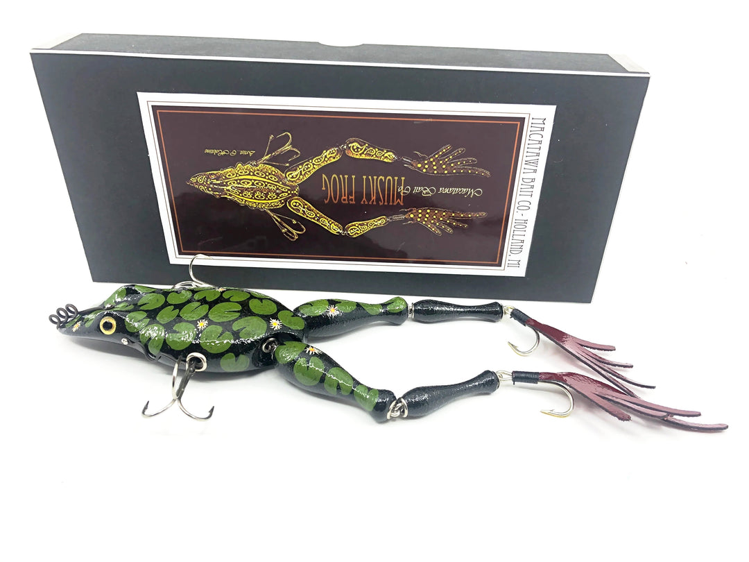 Macatawa Bait Co. Musky Frog "Lily Pond" w/Box - Vivid Painting