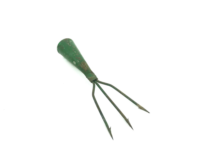 Vintage Frog Spear