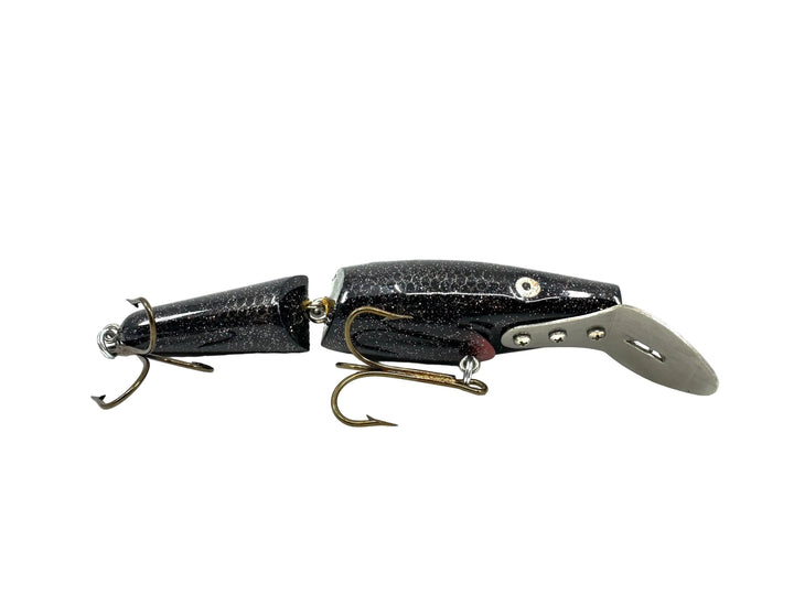 Odyssey Diving Pig Jr. 6", Black Scale Color