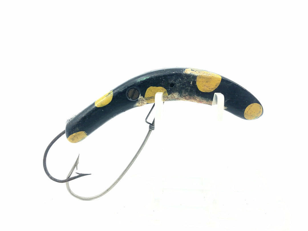 Ideal Weeder Spring Loaded Lure, Black/Yellow Spots