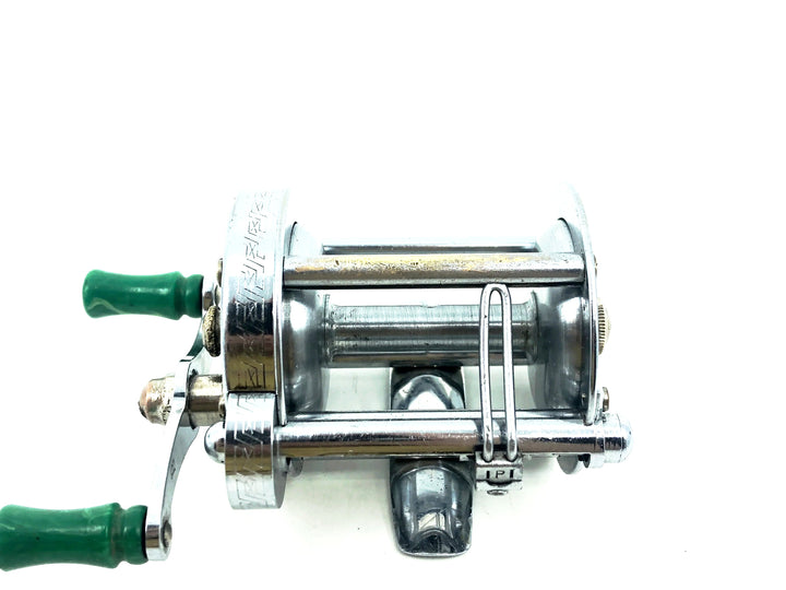 Pflueger Akron No.1893 Level-Wind Reel