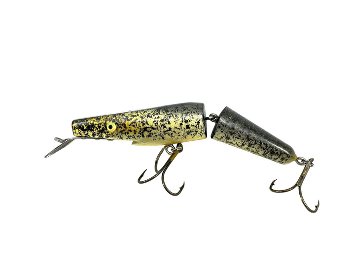 Odyssey Jointed Diving Pig 7", Crappie Color