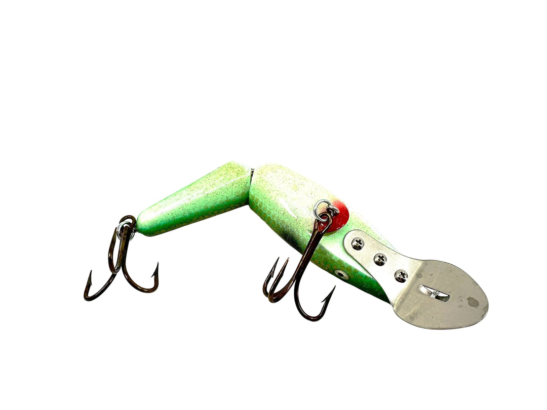 Odyssey Diving Pig Jr. 6", Green/Gold Scale Color