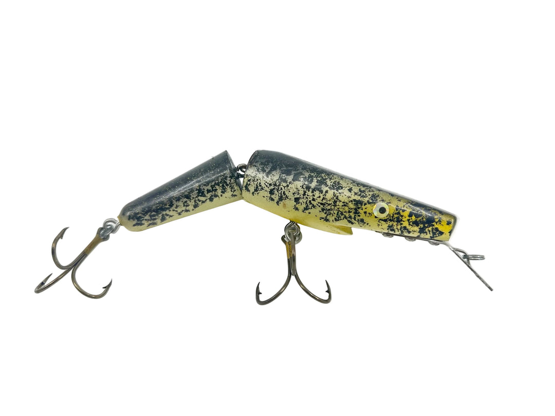 Odyssey Jointed Diving Pig 7", Crappie Color