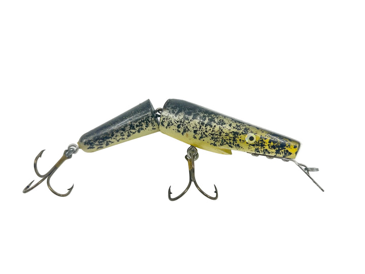 Odyssey Jointed Diving Pig 7", Crappie Color