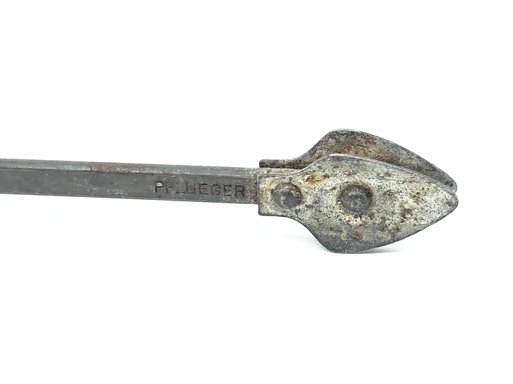 Pflueger Extra Long Hook Remover