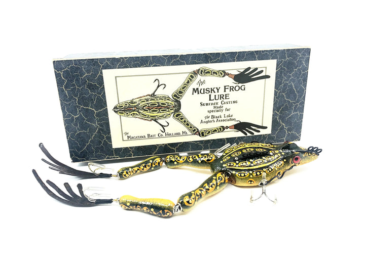 Macatawa Bait Co. Musky Bumblebee Frog 9" Lure w/Box