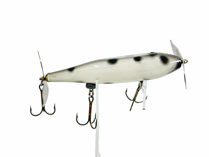 Musky Injured Minnow, Grey Silver/Black Dots Color