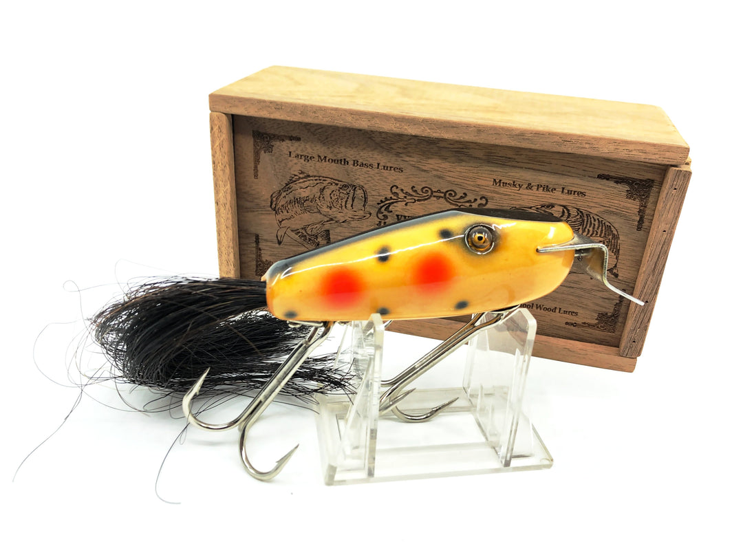 Musky Dan (XXX Lures) Dinger, Yellow/Spots/Black Back Color with Box