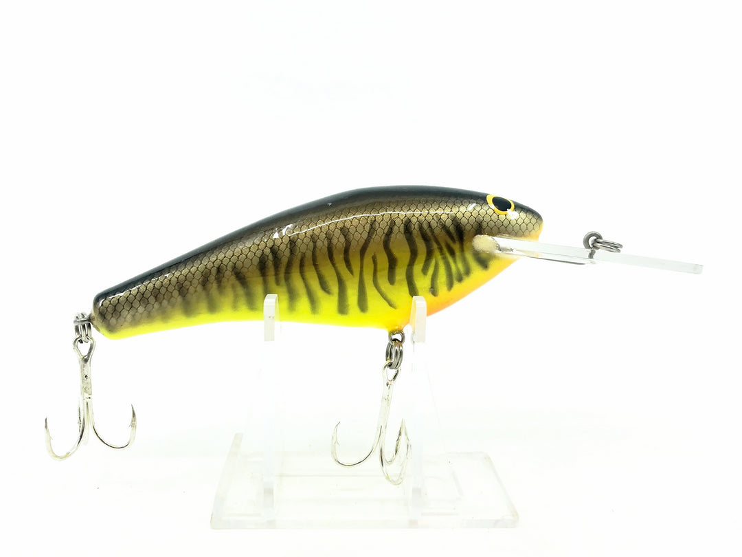 Bagley Diving DB04-LM9 Little Muskie on Chartreuse Color - Tough Vintage Lure