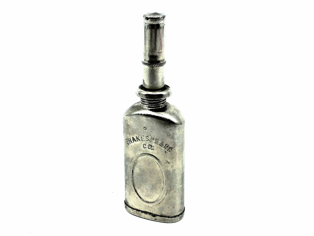 Shakespeare Co. Oil Tin