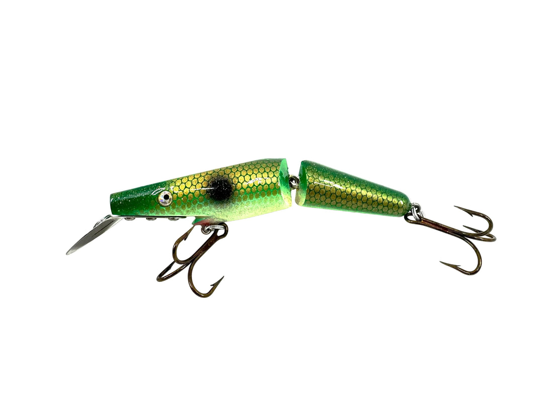 Odyssey Diving Pig Jr. 6", Green/Gold Scale Color