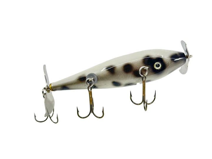 Musky Injured Minnow, Grey Silver/Black Dots Color