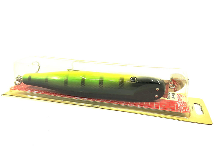 Creek Chub Wooden Giant Straight Pikie 6800, Perch Color, New on Card Old Stock IW6800PE