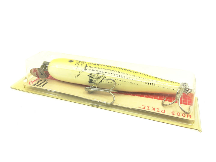 Creek Chub Wooden Giant Straight Pikie 6800, YC Yellow Croaker Color, New on Card Old Stock