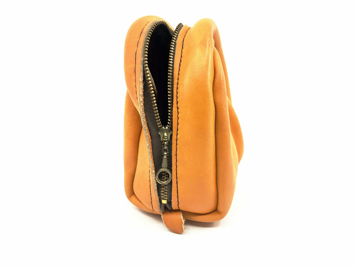 Sampo Abu Ambassadeur Leather Reel Case