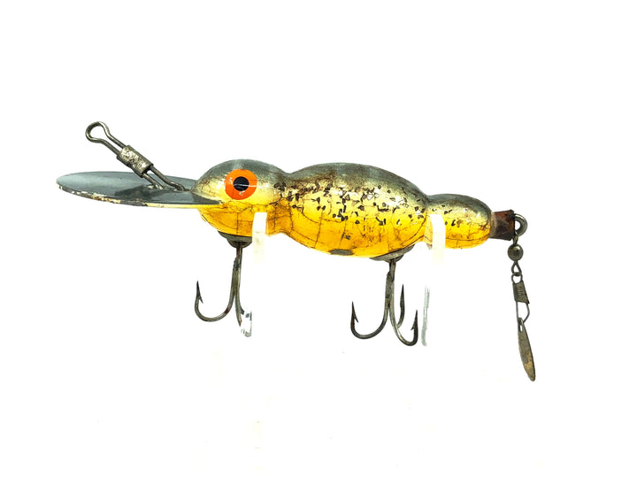 Bomber Wooden Waterdog 1500 Series, #70 Silver Black Back Yellow Belly/Silver Sparkle Color