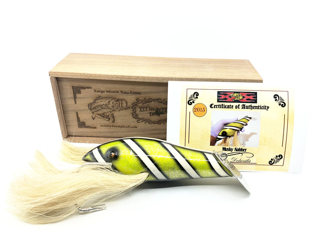 Musky Dan (XXX Lures) Musky Nabber, Chartreuse/White Rib w/Box & COA