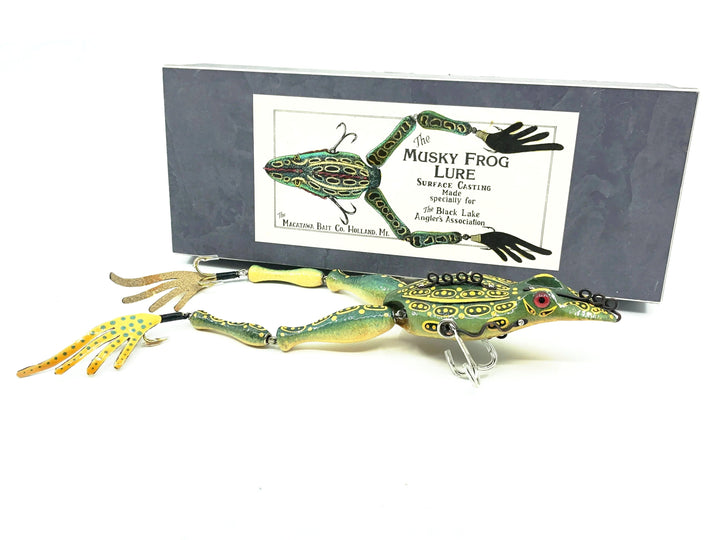 Macatawa Bait Co. Musky Green Frog 9 1/2" Lure w/Box